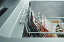 Load image into Gallery viewer, Whirlpool WHE39392 T Autonome Coffre 390L A++ Blanc Congélateur 390L 18 kg/24h SN-T, A++, Blanc