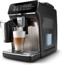 Load image into Gallery viewer, Philips Série 2200 Machine Expresso Automatique - 2 Boissons, Mousseur à Lait Classique, Écran Tactile, Broyeur Céramique, Aroma Seal, Noir Mat (EP2220/10)