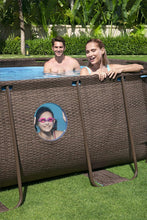 Load image into Gallery viewer, Bestway 56946 Piscine Power Steel™ Swim Vista ovale 488 x 305 x 107 cm motif rotin avec hublots, filtration à sable, échelle, bâche et diffuseur Chemconnect™