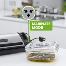 Load image into Gallery viewer, FoodSaver Machine Sous Vide avec compartiment de rangement pour rouleau et cutter, fonction marinade, inclus sacs de mise sous vide assortis et adaptateur intégré [FFS017X ]