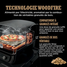 Load image into Gallery viewer, Ninja Woodfire Four à pizza extérieur électrique 8-en-1, rotissoire &amp; fumoir barbecue avec grille, plaque pro-heat, pierre à pizza, granulés de bois et pelle, 6 réglages, orange foncé OO101EU
