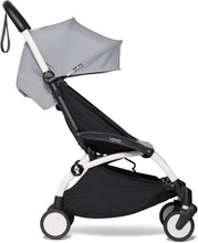 Load image into Gallery viewer, Poussette BABYZEN YOYO2 6+ (Cadre noir + pack couleur Aqua) - Comprend un harnais, un dossier, des arceaux de capote, une bandoulière, un coussin d’assise, et une capote assortie